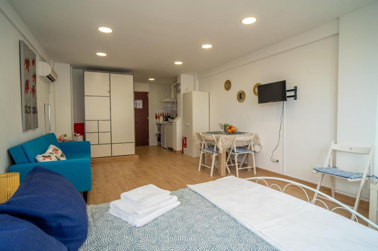 Apt. P/3 10' From The Beach W/Wifi In Torremolinos Ngoại thất bức ảnh