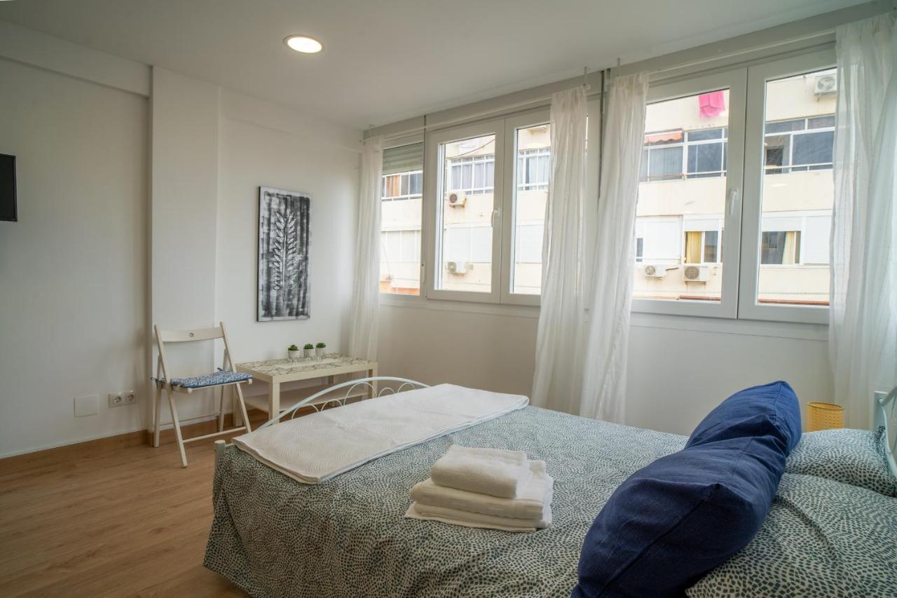 Apt. P/3 10' From The Beach W/Wifi In Torremolinos Ngoại thất bức ảnh
