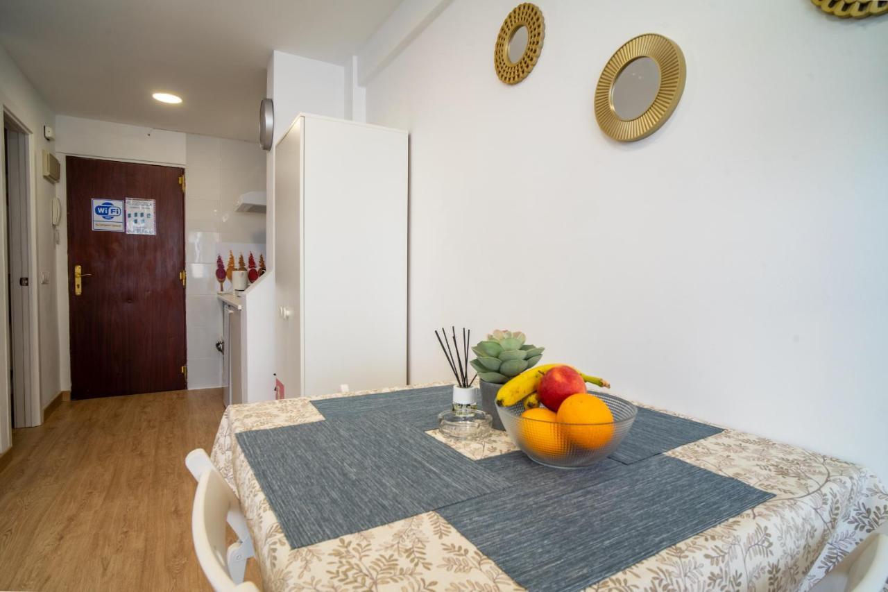 Apt. P/3 10' From The Beach W/Wifi In Torremolinos Ngoại thất bức ảnh
