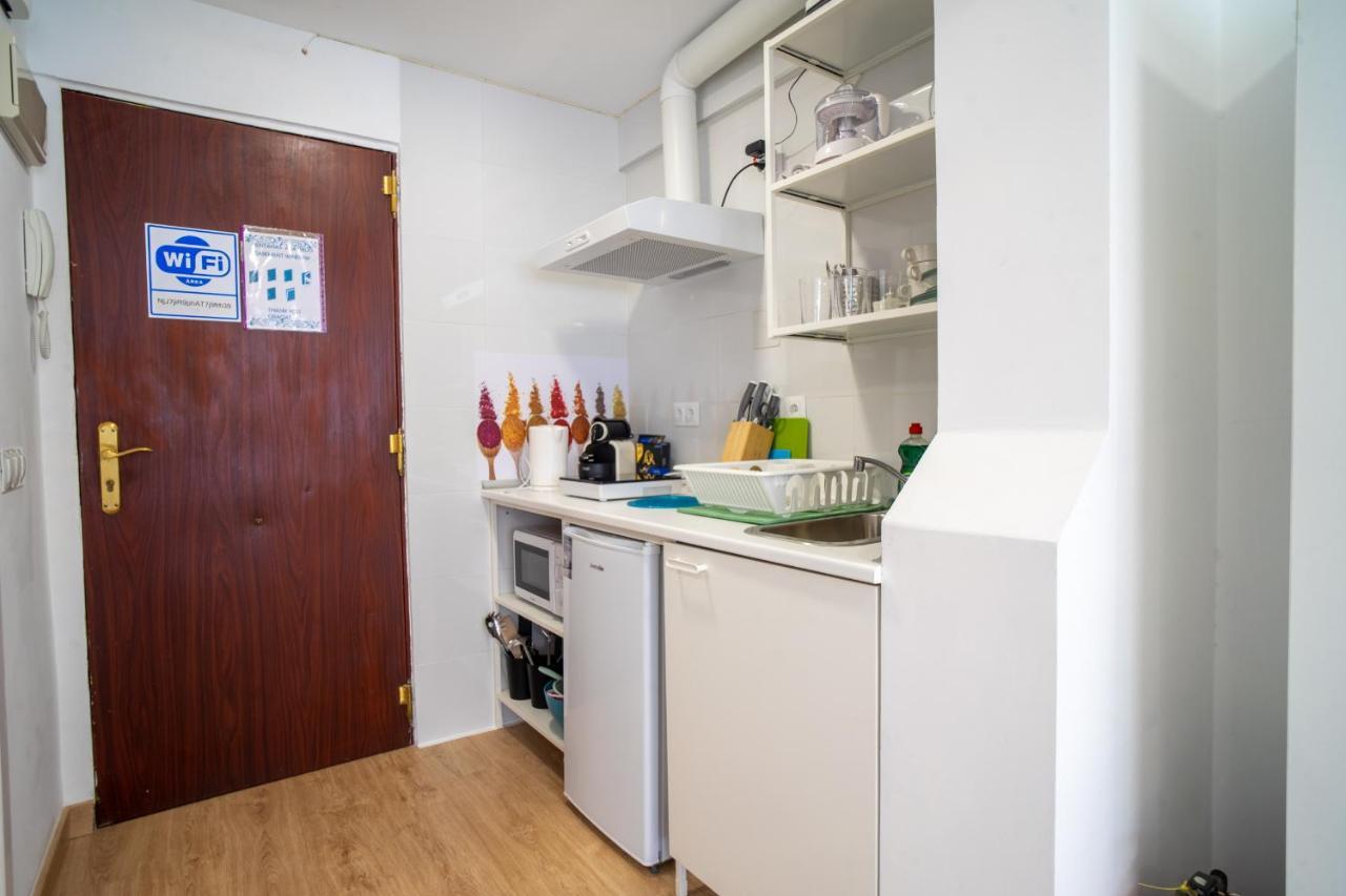 Apt. P/3 10' From The Beach W/Wifi In Torremolinos Ngoại thất bức ảnh