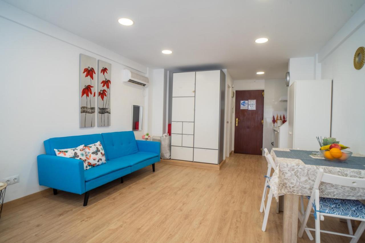 Apt. P/3 10' From The Beach W/Wifi In Torremolinos Ngoại thất bức ảnh